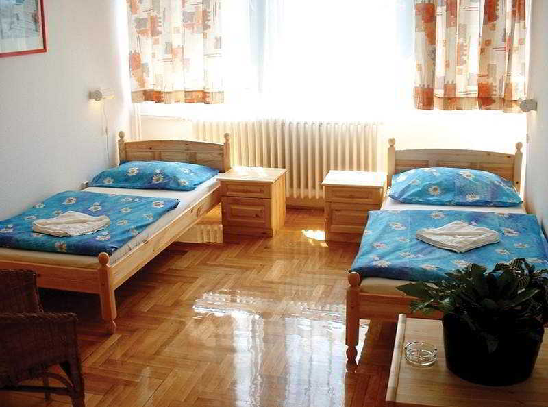 Hotel Rila Βουδαπέστη Δωμάτιο φωτογραφία